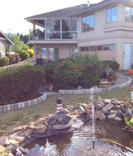 Hostal Peachland Lakeview Vacation Suite