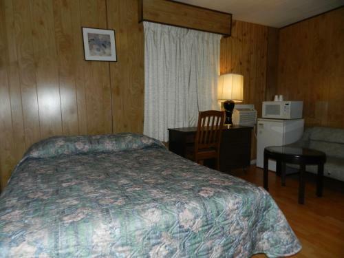Lytton Hotel
