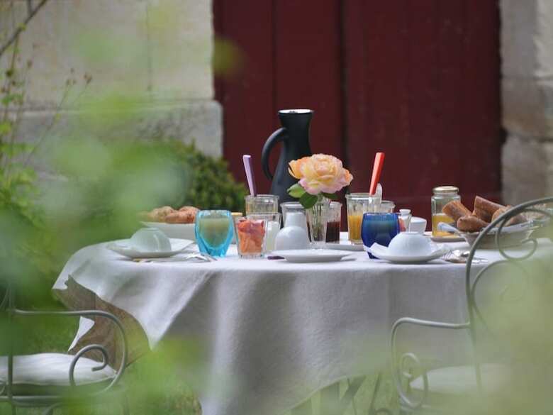 Bed & Breakfast La P�nesais