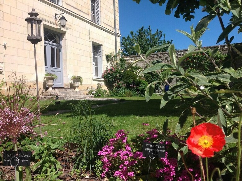 Bed & Breakfast La P�nesais