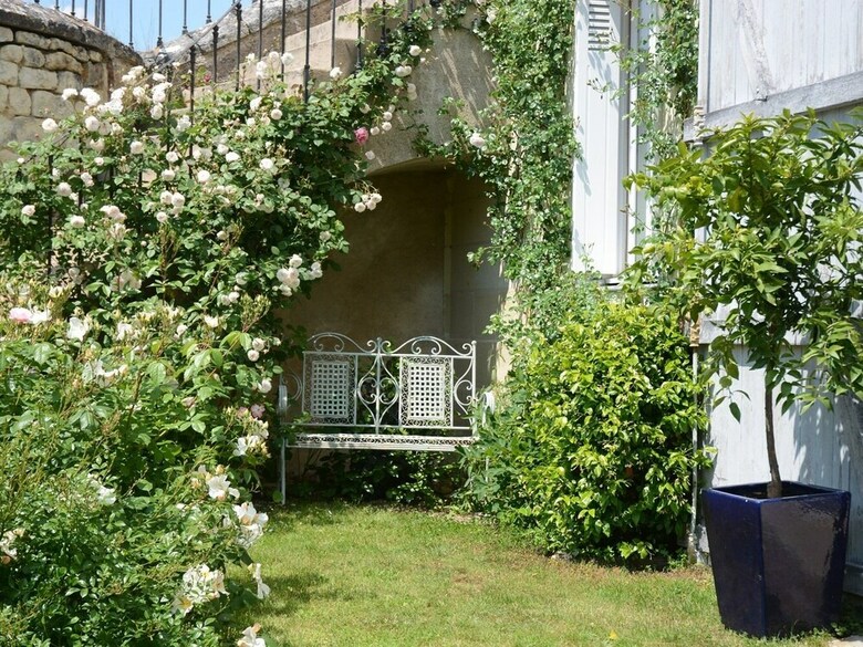 Bed & Breakfast La P�nesais