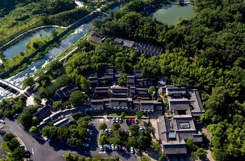 Hotel Lanting Yishi Inn