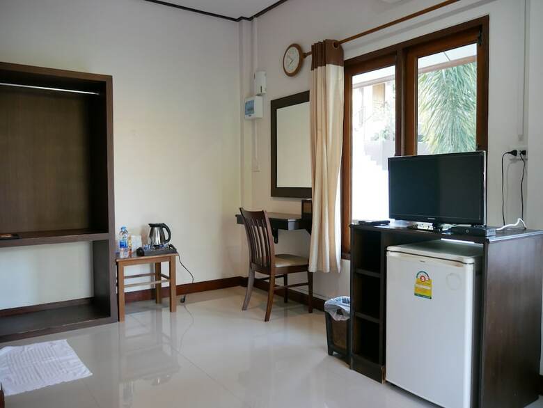 Hotel Pattana Resort