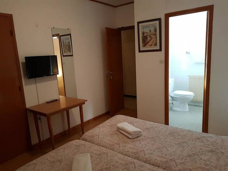 Hotel H�tel Restaurant La Trinit�