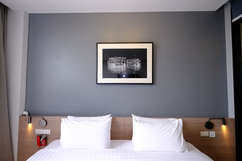 R Photo Hotel