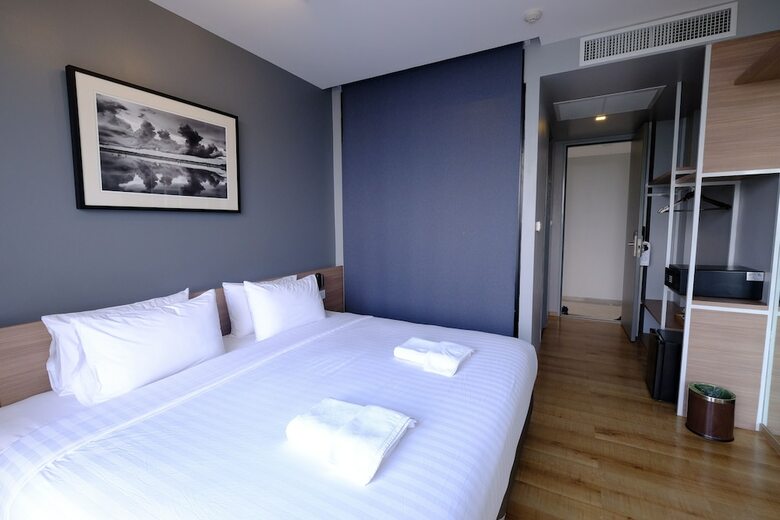 R Photo Hotel