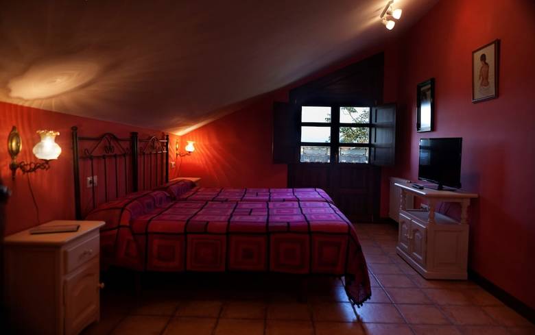 Agroturismo La Casona de Quintes