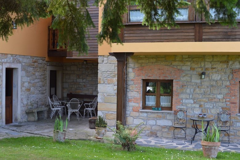 Agroturismo La Casona de Quintes