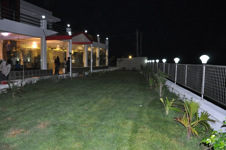 Hotel Shiv International