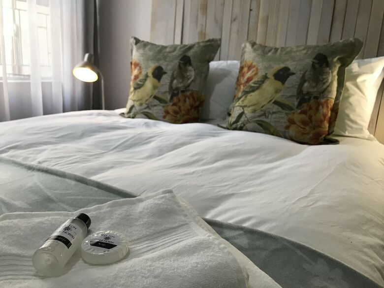 Bed & Breakfast 59 On True North Guest Rooms