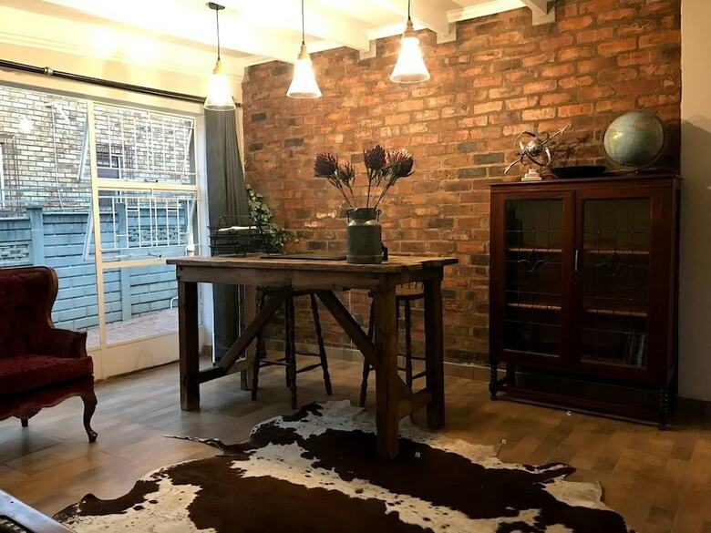 Bed & Breakfast 59 On True North Guest Rooms