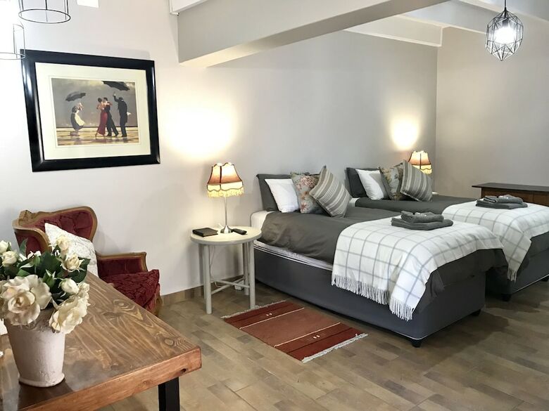 Bed & Breakfast 59 On True North Guest Rooms