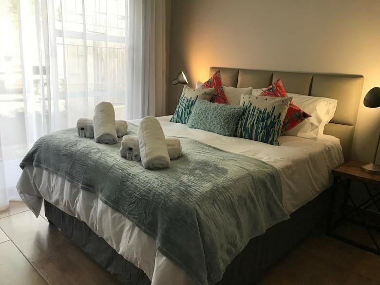 Bed & Breakfast 59 On True North Guest Rooms