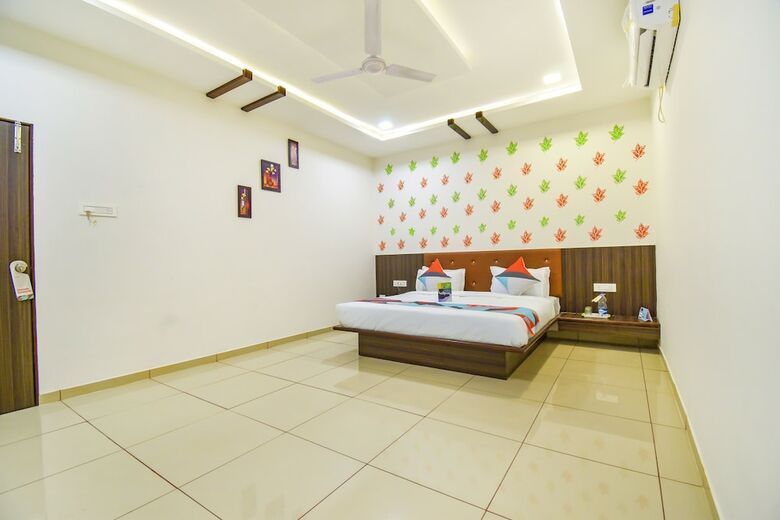 Hotel Fabexpress Shiv Residency