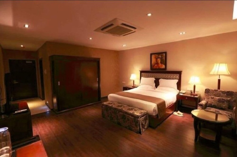 The Greenwood Hotel