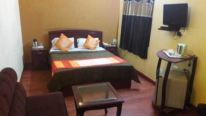 Hotel Jypore Saffron Inn & Suites