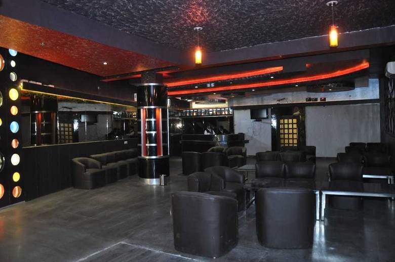 Hotel Jypore Saffron Inn & Suites