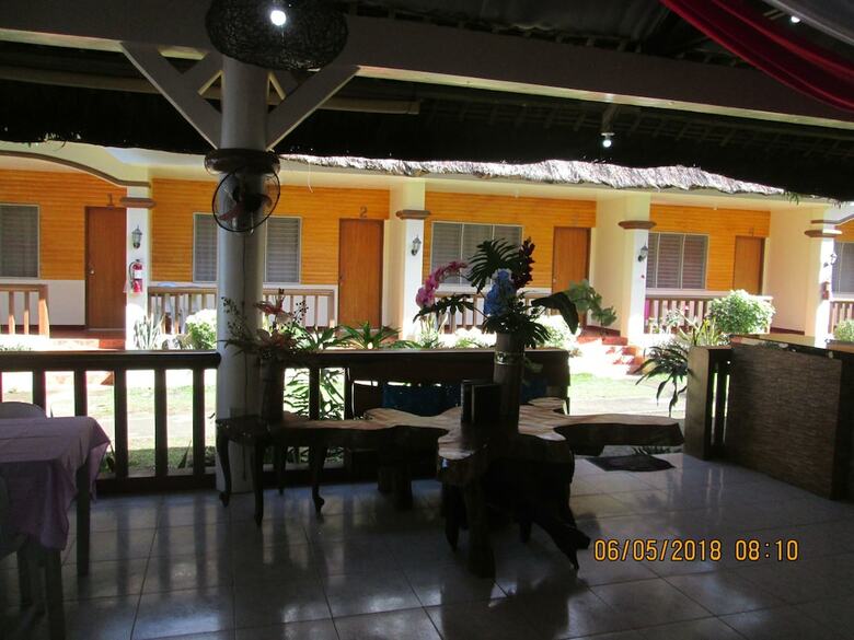 Hotel Agm Beachfront Resort & Resto