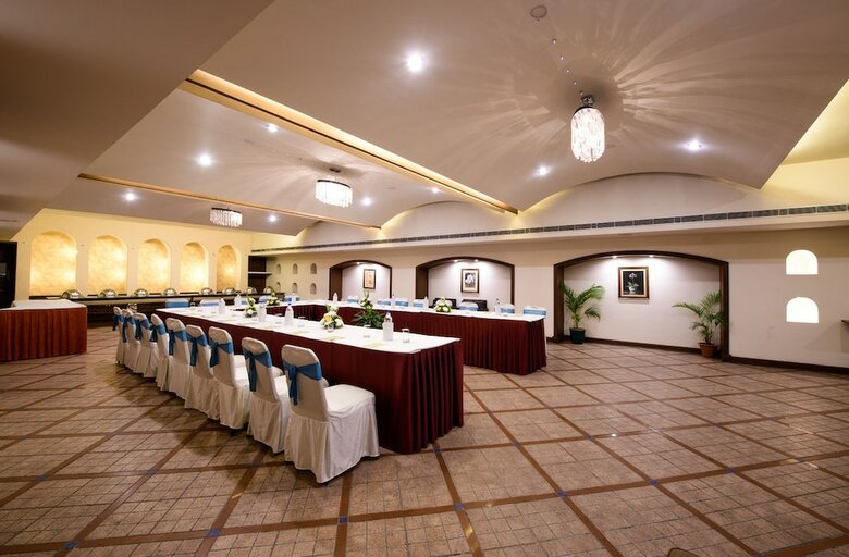 Hotel Majestic Grand