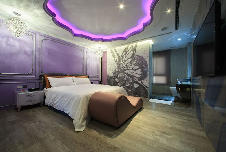 Hotel Chen He Spa Motel