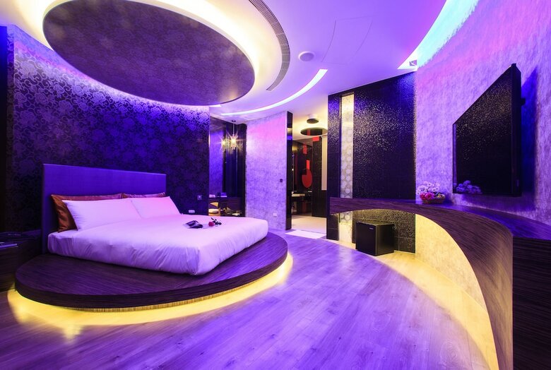Hotel Chen He Spa Motel