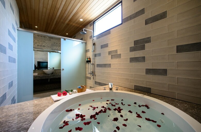 Hotel Chen He Spa Motel