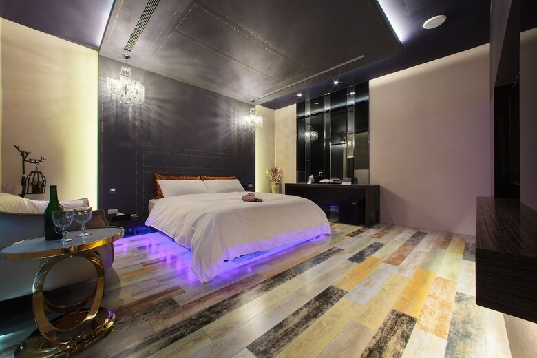 Hotel Chen He Spa Motel