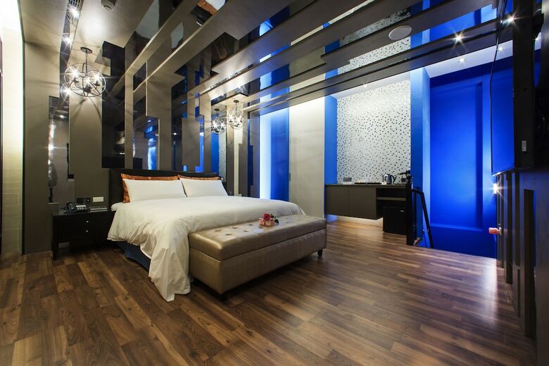 Hotel Chen He Spa Motel
