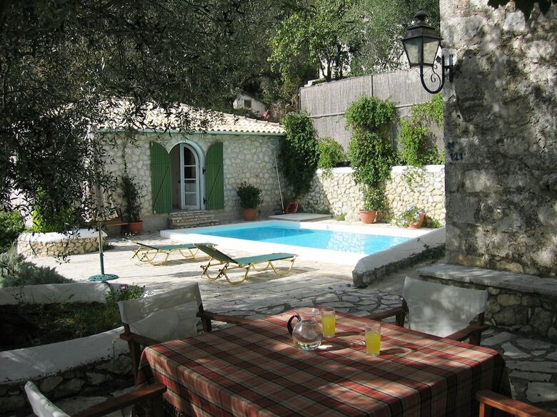 Villa Old House
