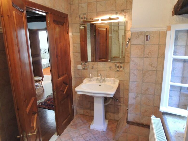 Villa Old House