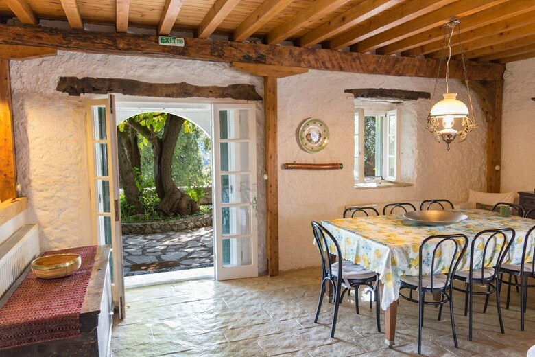 Villa Old House