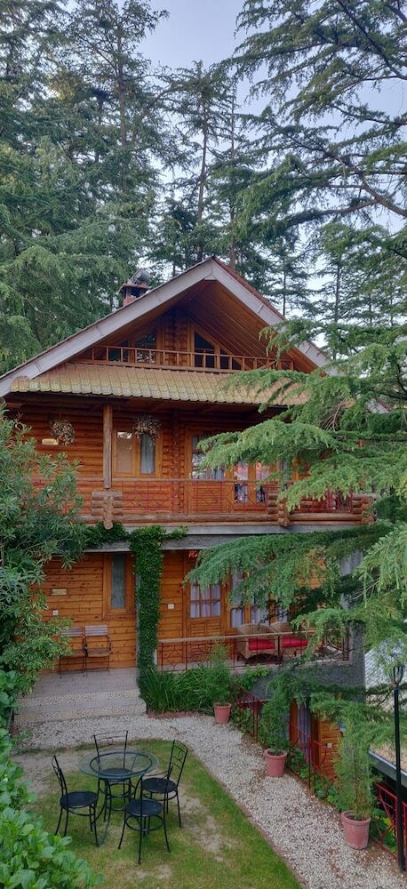 Hotel The Chalets Naldehra