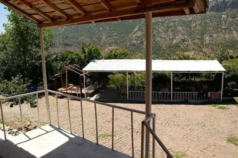 Hostal Karadut Pansiyon Nemrut