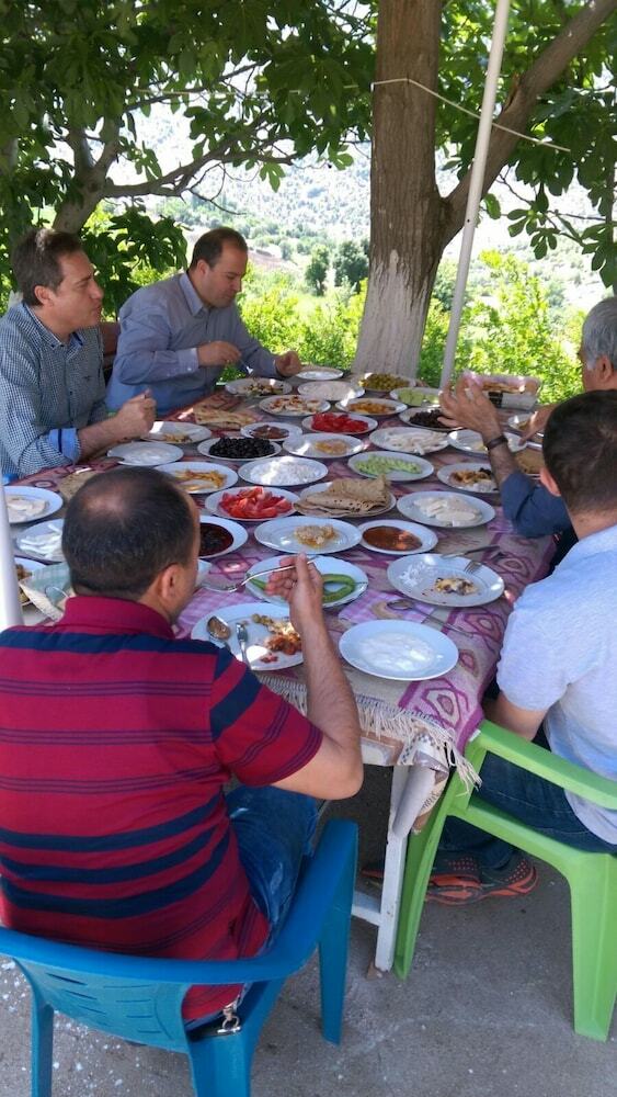 Hostal Karadut Pansiyon Nemrut