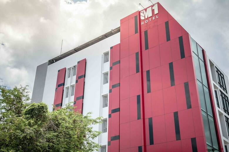 Hotel M1 Maharaj