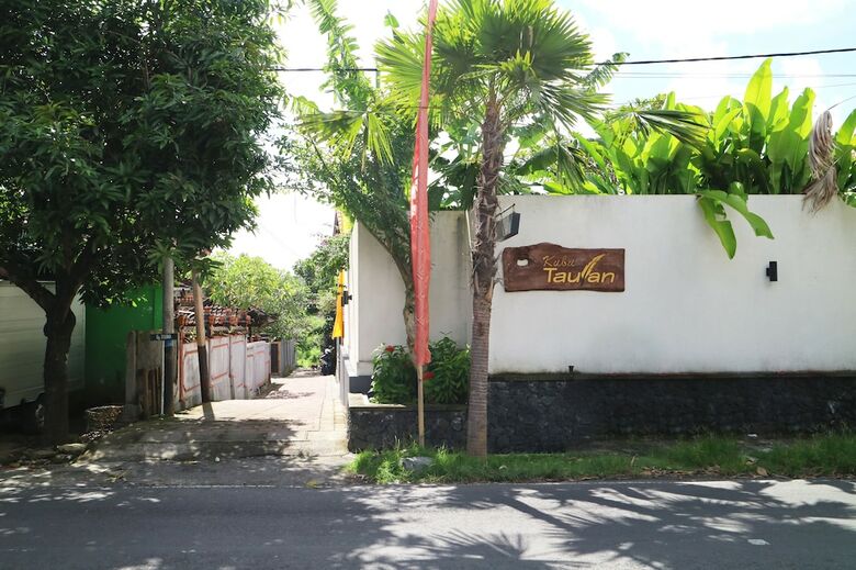 Hotel Kubu Taulan