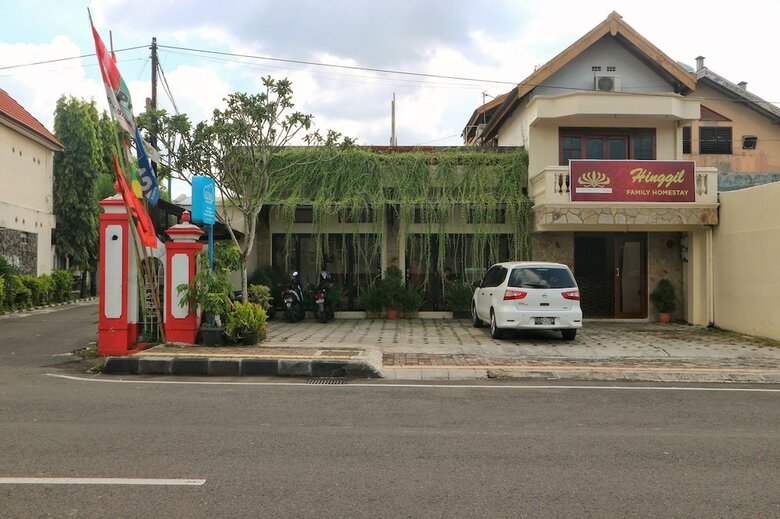 Bed & Breakfast Hinggil Homestay