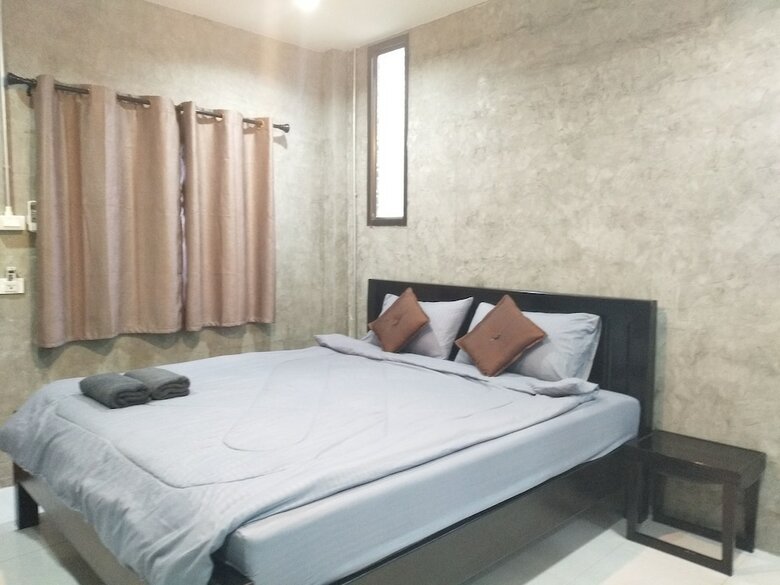 Hotel Suchanaree At Leam Ngop