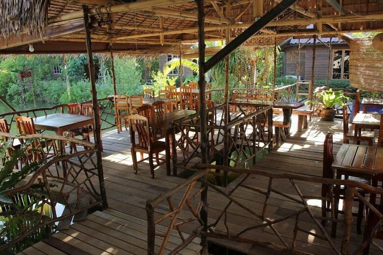 Hotel Suchanaree At Leam Ngop