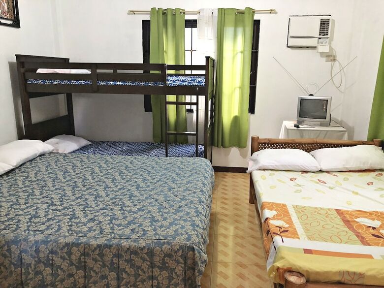 Hotel Mt. Maculot View Resort