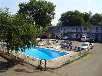 Motel Canadas Best Value Inn