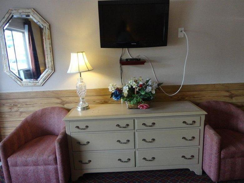 Niagara Parkway Court Motel