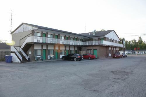 Motel Tropicana Inn