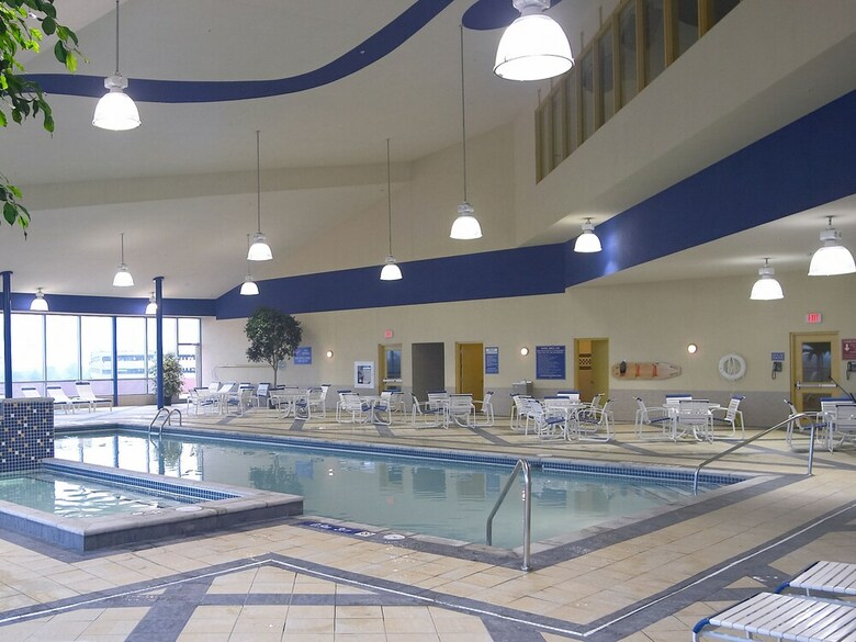 Tower Hotel At Fallsview