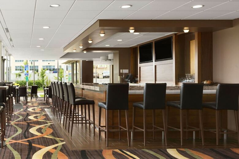 Hotel Travelodge By Wyndham Niagara Falls Fallsview