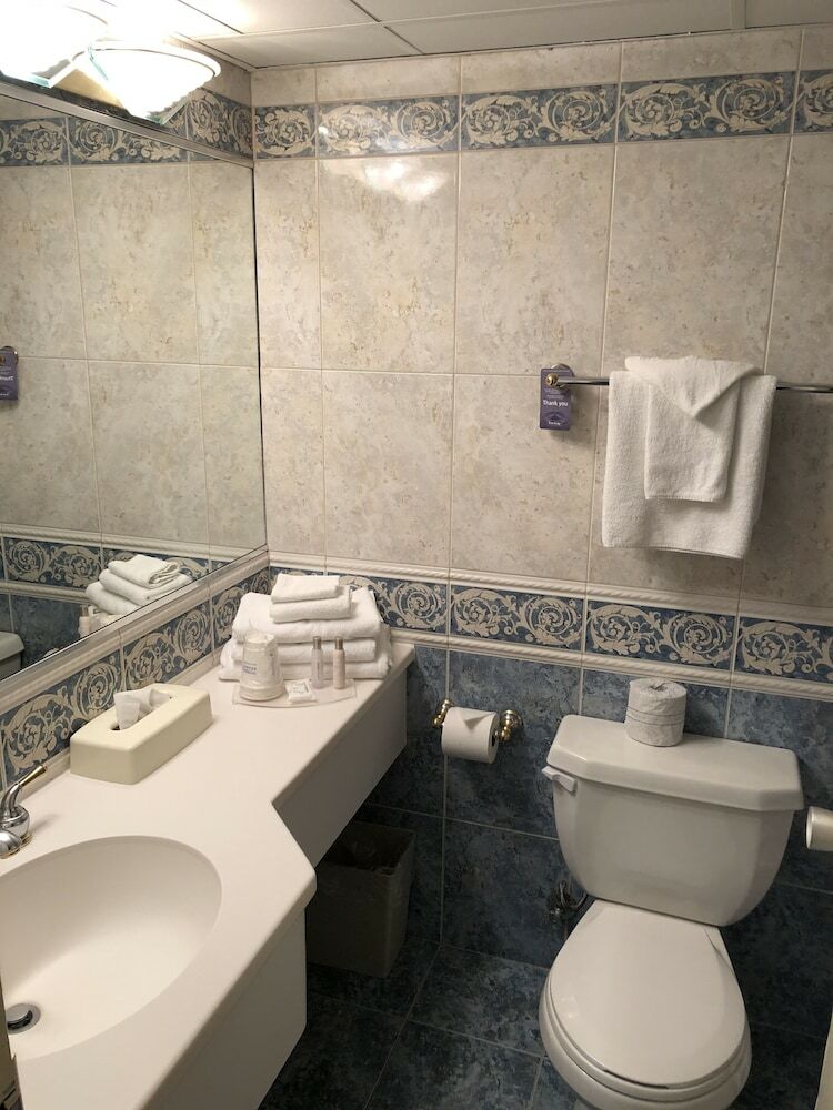 Hotel Travelodge By Wyndham Niagara Falls Fallsview