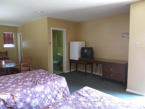 Riverview Motel