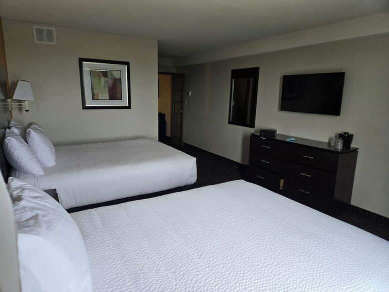 Ramada Plaza Niagara Falls Hotel