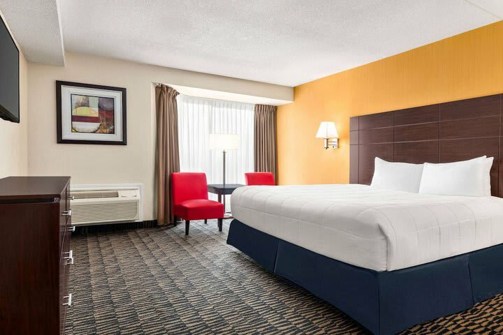 Ramada Plaza Niagara Falls Hotel