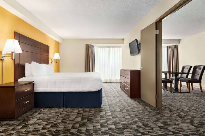 Ramada Plaza Niagara Falls Hotel